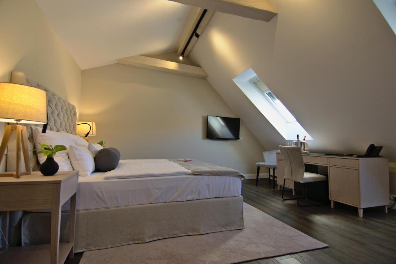 Hotel Florian&Godler Karlovac Luaran gambar